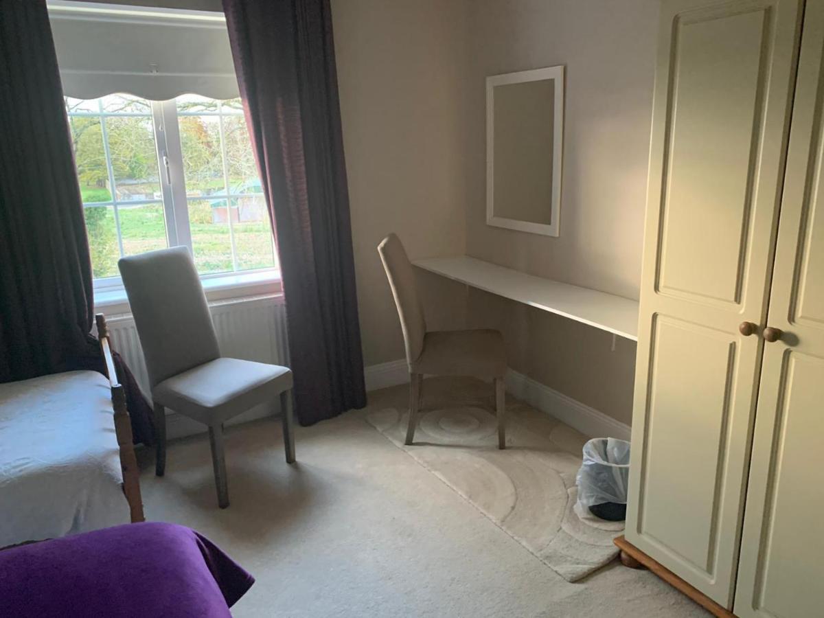 The Curragh Country House Accommodation ニューブリッジ エクステリア 写真