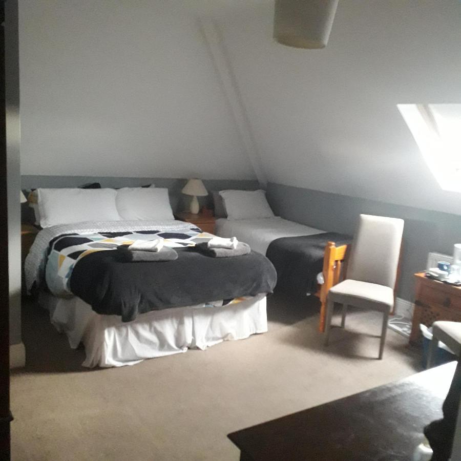 The Curragh Country House Accommodation ニューブリッジ エクステリア 写真
