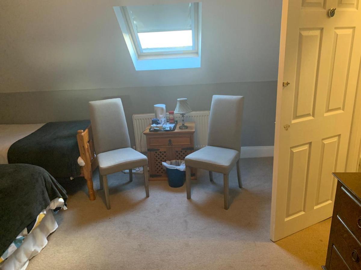 The Curragh Country House Accommodation ニューブリッジ エクステリア 写真