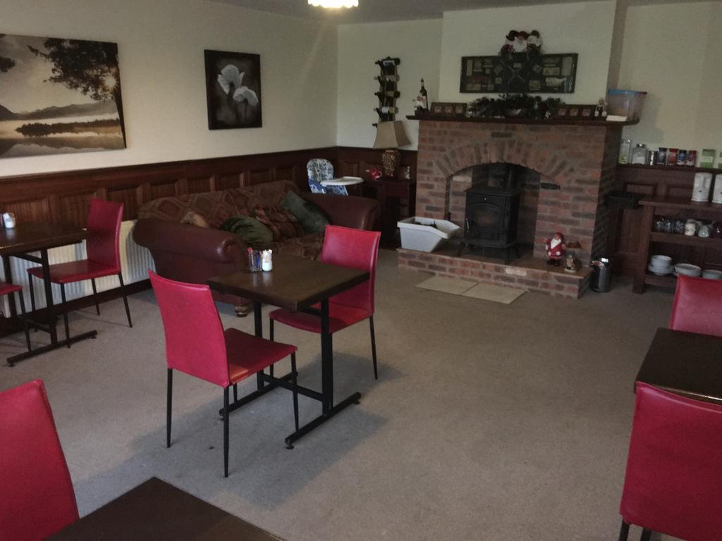 The Curragh Country House Accommodation ニューブリッジ エクステリア 写真